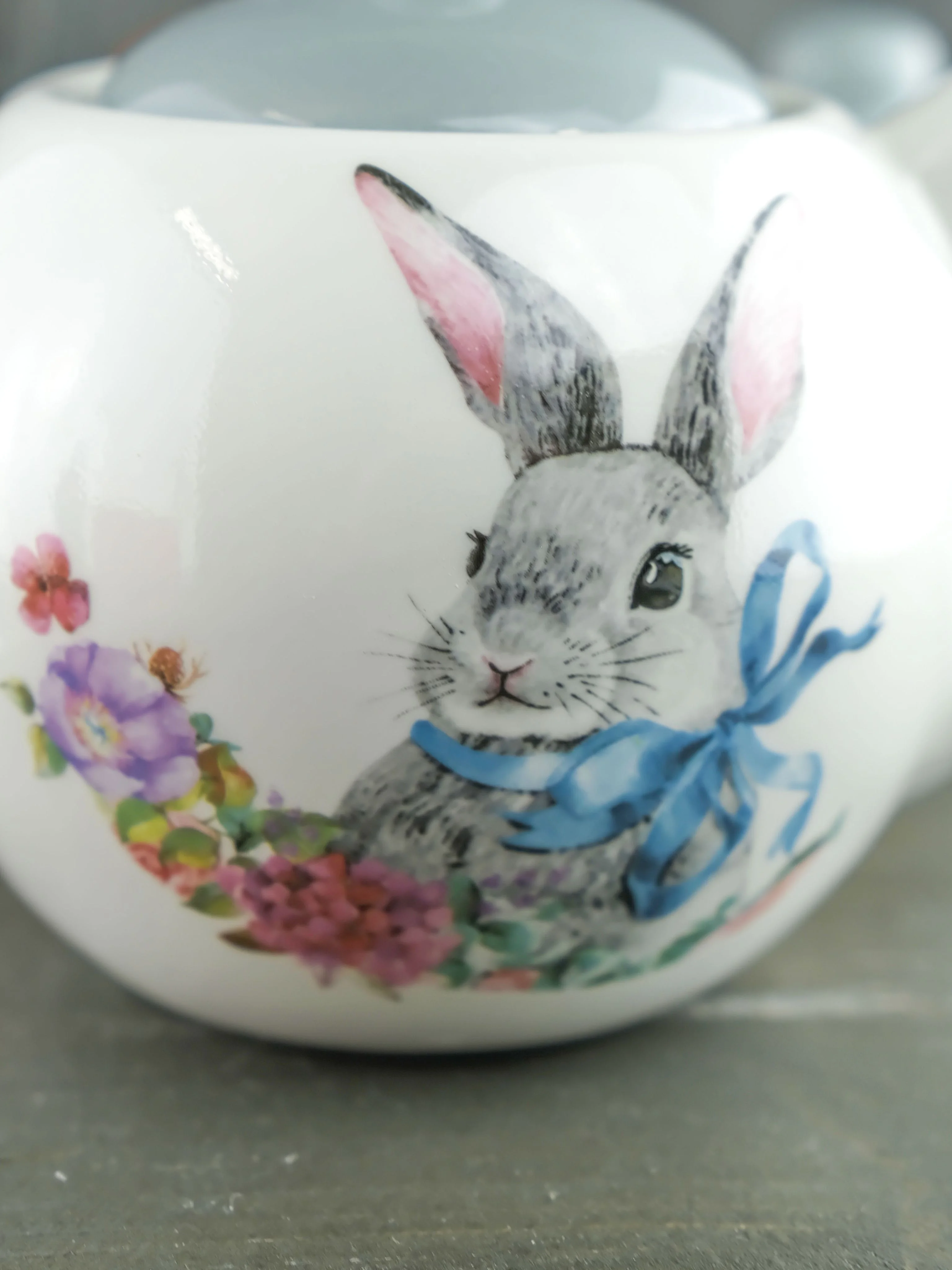 Белый чайник Repast Happy Easter 950 мл