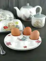 Белый подставка для 6 яиц Repast Happy Easter 18*2 см