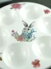 Белый подставка для 6 яиц Repast Happy Easter 18*2 см