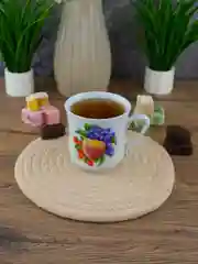 Белый кружка Nela Time Средняя карель Яблоко