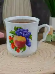 Белый кружка Nela Time Средняя карель Яблоко