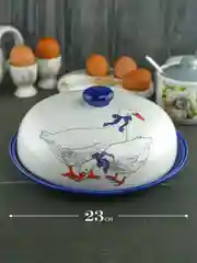 Белый блюдо для блинов с крышкой REPAST Гуси 23*23*9,7 см
