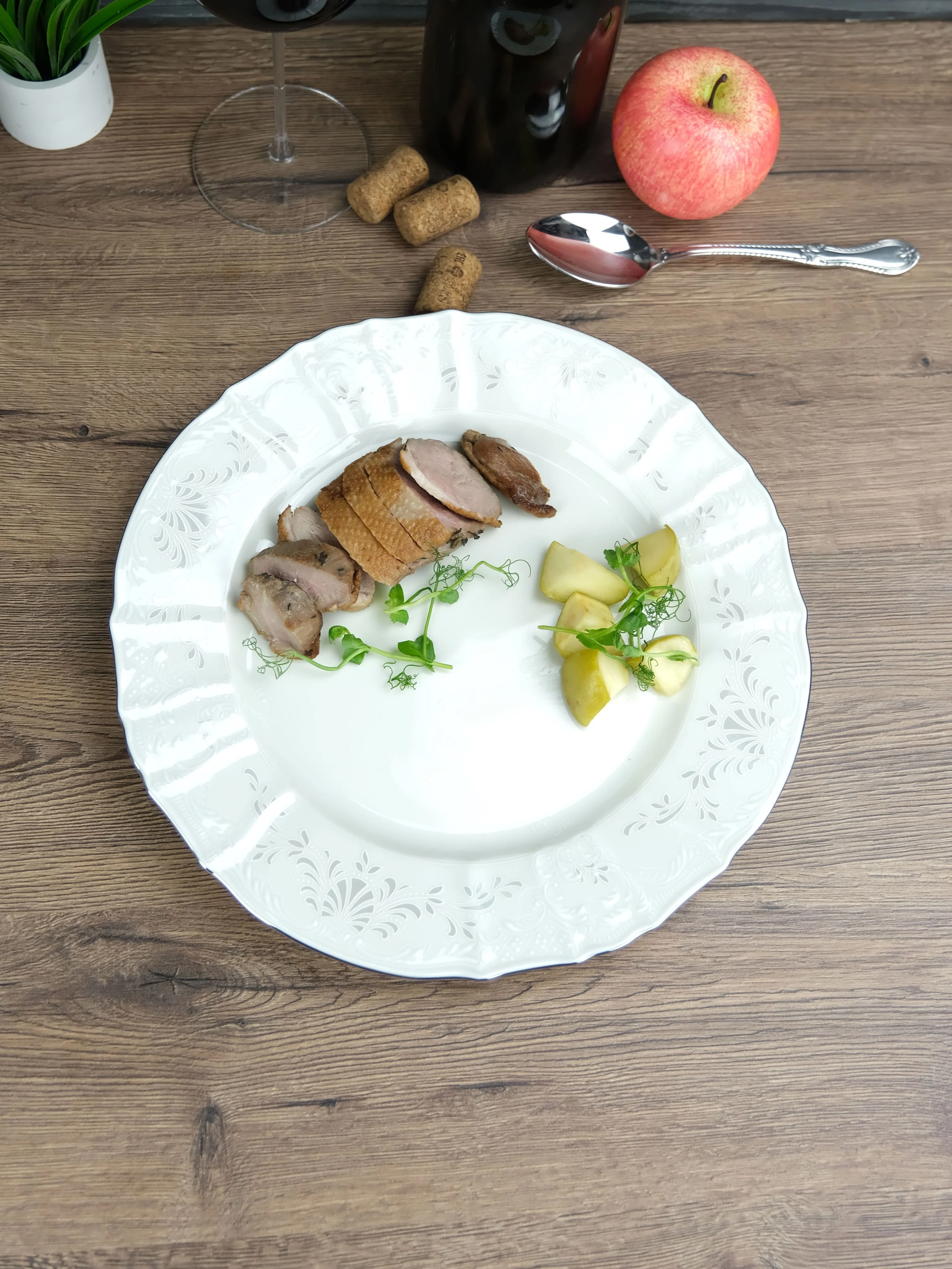Белый блюдо круглое Repast Платиновый узор 30 см
