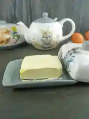 Белый маслёнка с крышкой Repast Happy Easter 17*12,5*8,3 см