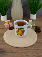 Белый кружка Nela Time Средняя карель Микс с грушей