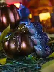 Синий набор статуэток Repast Ёжики с тыквой 13*10*9 см (2 шт)