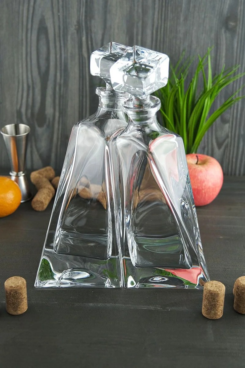 Прозрачный набор из 2-х графинов Crystalite Bohemia Lovers 500 мл 2 шт