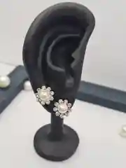 Белый серьги с камнем Swarovski, бижутерия