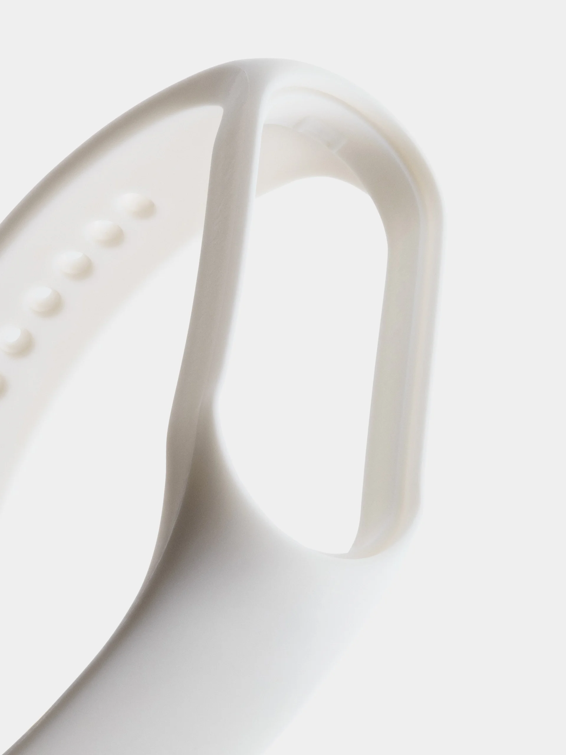 Белый силиконовый ремешок для Xiaomi Mi Band 5/6/7 ксяоми ми бэнд