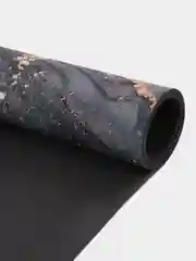 Фиолетовый коврик для ванной и туалета противоскользящий
