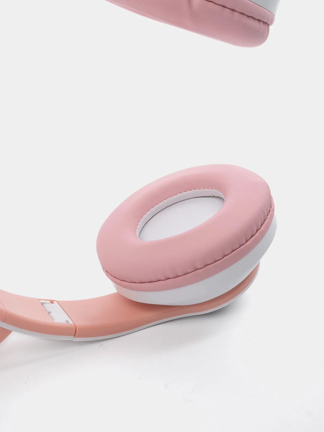 Розовый беспроводные детские Bluetooth наушники "Cat STN 28", на русском языке, с кошачьими ушками