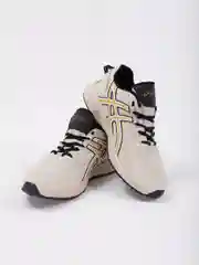 Молочный кроссовки мужские летние