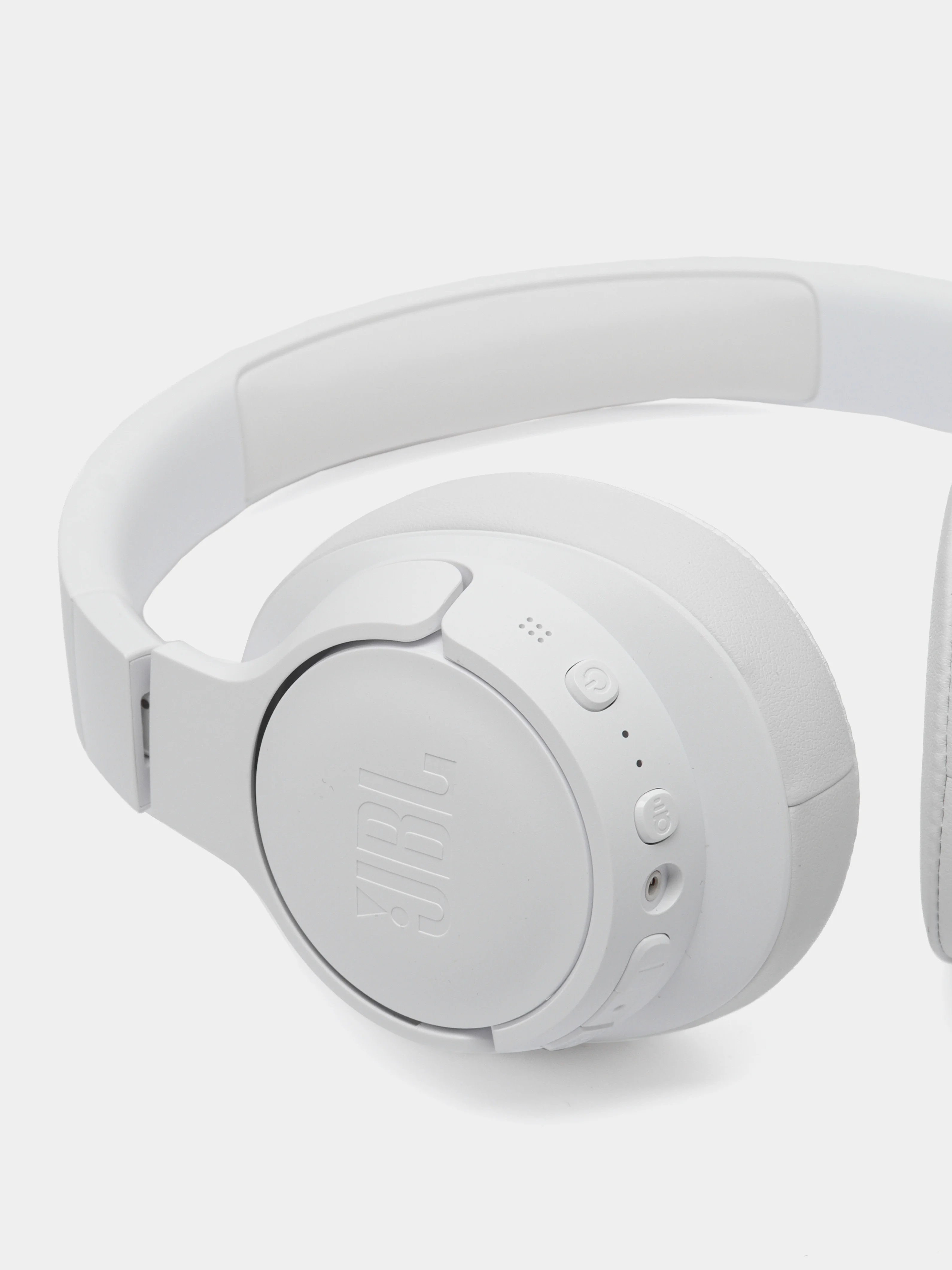 Белый беспроводные наушники JBL Tune 770NC