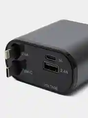 Черный автомобильное зарядное устройство USB Type-C / Зарядка в прикуриватель для телефона