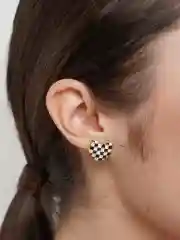 Золотой серьги на Новый год сердце