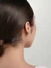 Золотой серьги на Новый год сердце