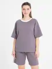 Серый женский костюм шорты с футболкой