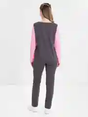 Розовый костюм женский