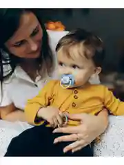 Бирюзовый canpol babies Bunny&Company Пустышка латексная круглая 0-6 месяцев