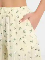 Желтый костюм женский, летний: кофта и шорты