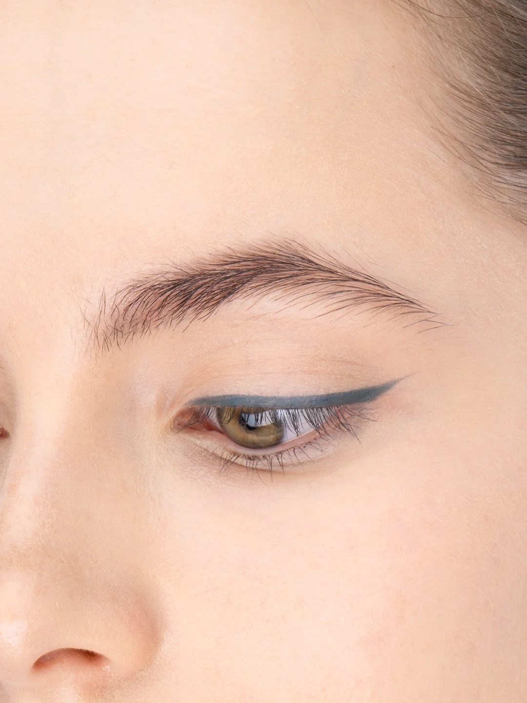 Карандаш для глаз Vivienne Sabo LINER FLIRTEUR, тон 307, темно-зеленый, 1,3 г