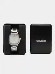 Серебряный наручные часы Casio с кварцевым механизмом, унисекс