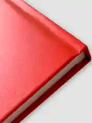 Красный блокнот в линию 64 листа А5 с резинкой-фиксатором MyArt Notebook Classic. Проф-Пресс