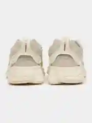 Бежевый кроссвки мужские с логотипом Adidas