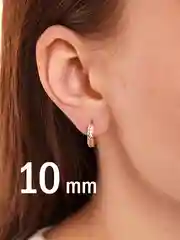 Медный серьги-кольца со стразами