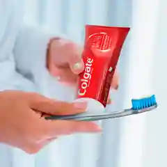 Зубная паста отбеливающая "Искрящаяся белизна", Colgate Optic White, 75 мл