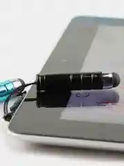 Черный стилус компактный