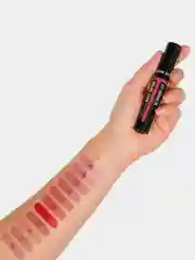 Жидкая губная помада LUXVISAGE MATT TATTOO NO TRANSFER 12H, тон 109 Classic Red, 3,8 г