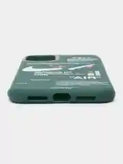 Черный чехол на айфон 11 чехол с обьемный с принтом Чехол для iPhone 11 Чехол на iPhone 11