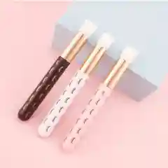 Кисточка для мытья нарощенных ресниц