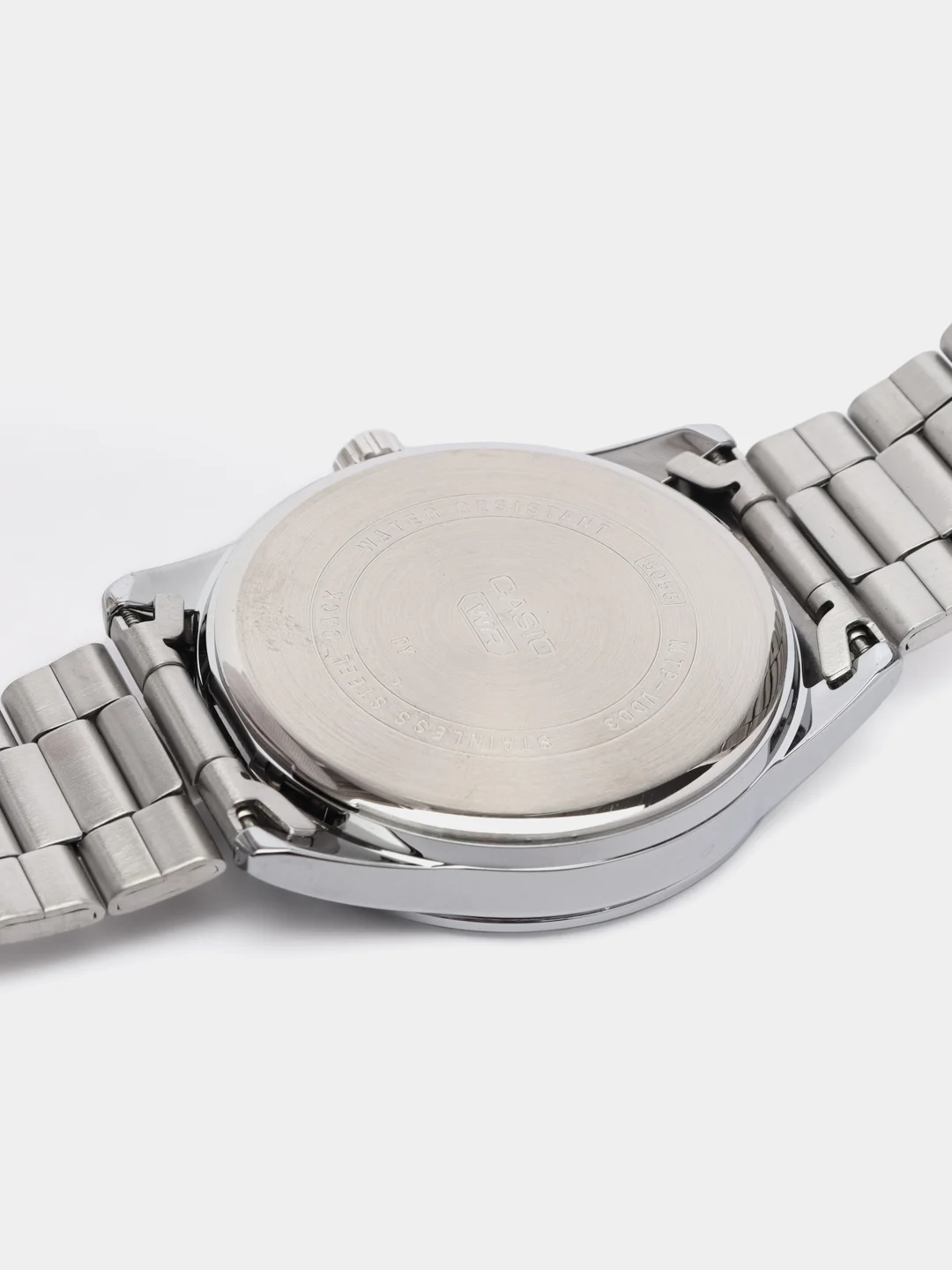 Угольный часы CASIO MTP-VD03