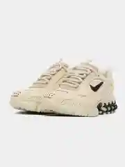 Бежевый кроссовки мужские Nike