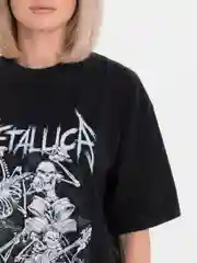 Oversized Футболка "Metlica" в винтажном стиле