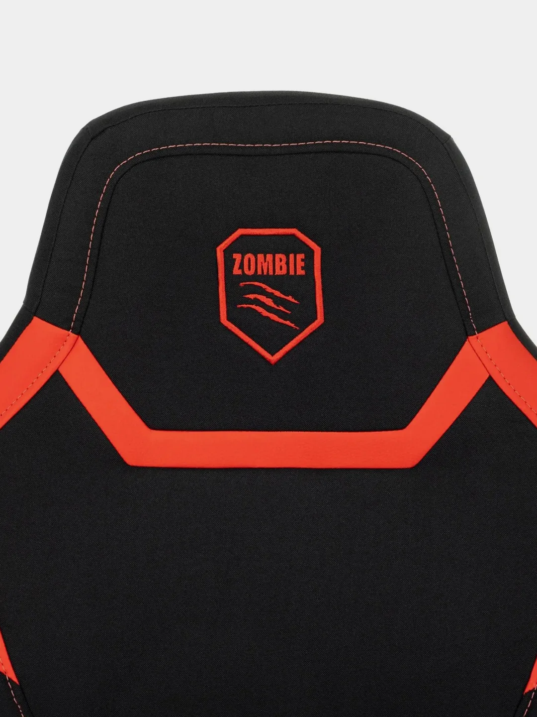 Белый компьютерное геймерское кресло Zombie 100