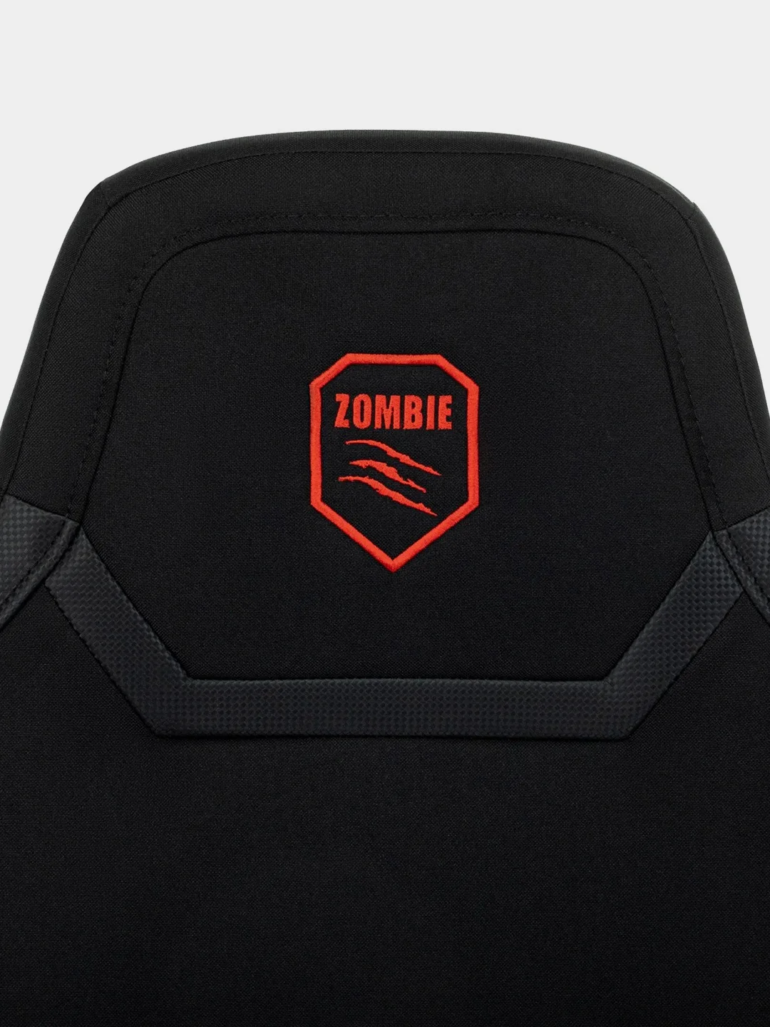Черный компьютерное геймерское кресло Zombie 100