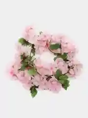 Конфетный лиана с цветами и листьями искусственные. Для интерьера