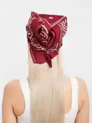 Бордовый бандана