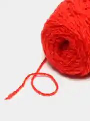 Красный пряжа нитки для вязания и рукоделия