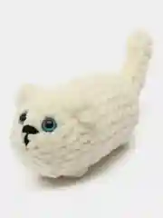 Молочный плюшевый котик
