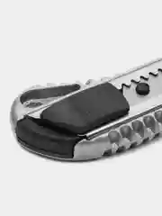 Нож со сменным лезвием  18мм, алюминиевый корпус, кнопка Easy Slider