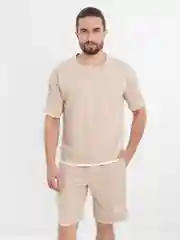 Бежевый мужской костюм шорты с футболкой
