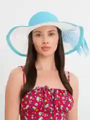 Небесно-голубой шляпа на пляж