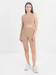 Бежевый спортивный женский костюм: шорты и топ