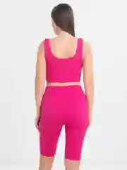 Фуксия спортивный женский костюм: шорты и топ