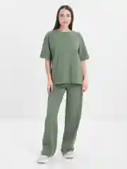 Зелёный хаки спортивный костюм женский