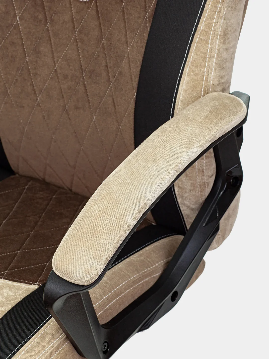 Бежевый компьютерное геймерское кресло Zombie VIKING 6 KNIGHT Fabric